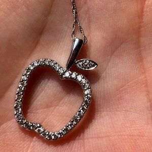 10k White Gold Apple Necklace